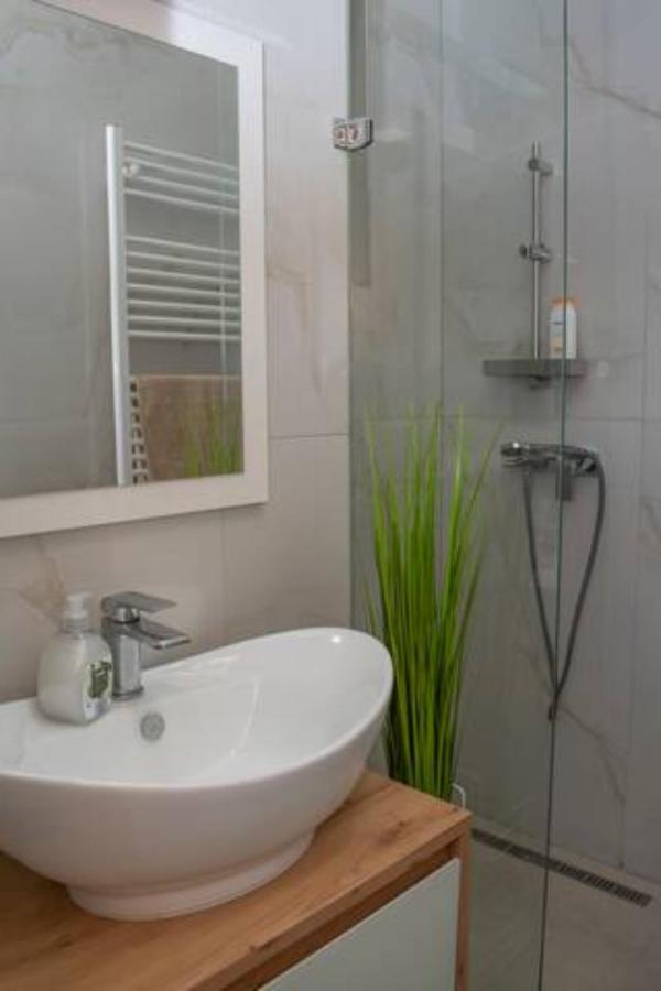 Elegant Stylish Modern Downtown Home Next 2 Danube Βουδαπέστη Εξωτερικό φωτογραφία