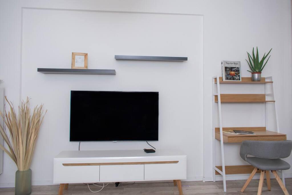 Elegant Stylish Modern Downtown Home Next 2 Danube Βουδαπέστη Εξωτερικό φωτογραφία